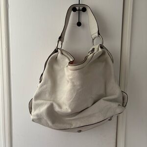 Chic Cream Leather Shoulder Bag